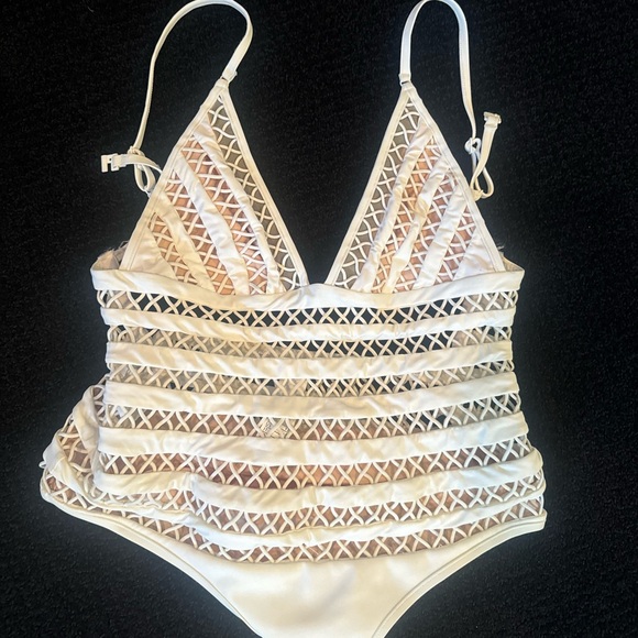 Zimmermann One Piece - Picture 3 of 4